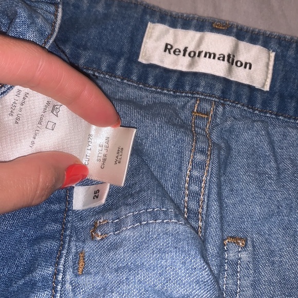 Reformation| Cher Jeans in Ellis Wash High Waist Wide Leg Exposed Zipper - Picture 6 of 7